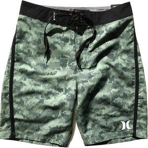 Hurley Boardshorts Green Camo, Boys 14 (Waist 27")